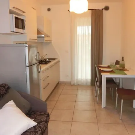 Daire Luminous Flat With Attic With Pool *