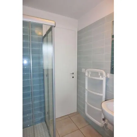 Daire Luminous Flat With Attic With Pool Bibione