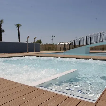 Luminous Flat With Attic With Pool Lägenhet *