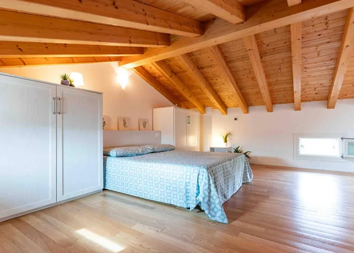 Luminous Flat With Attic With Pool *