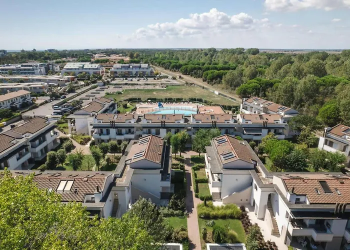 Luminous Flat With Attic With Pool Апартаменты *