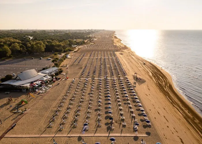 Апартаменты Luminous Flat With Attic With Pool